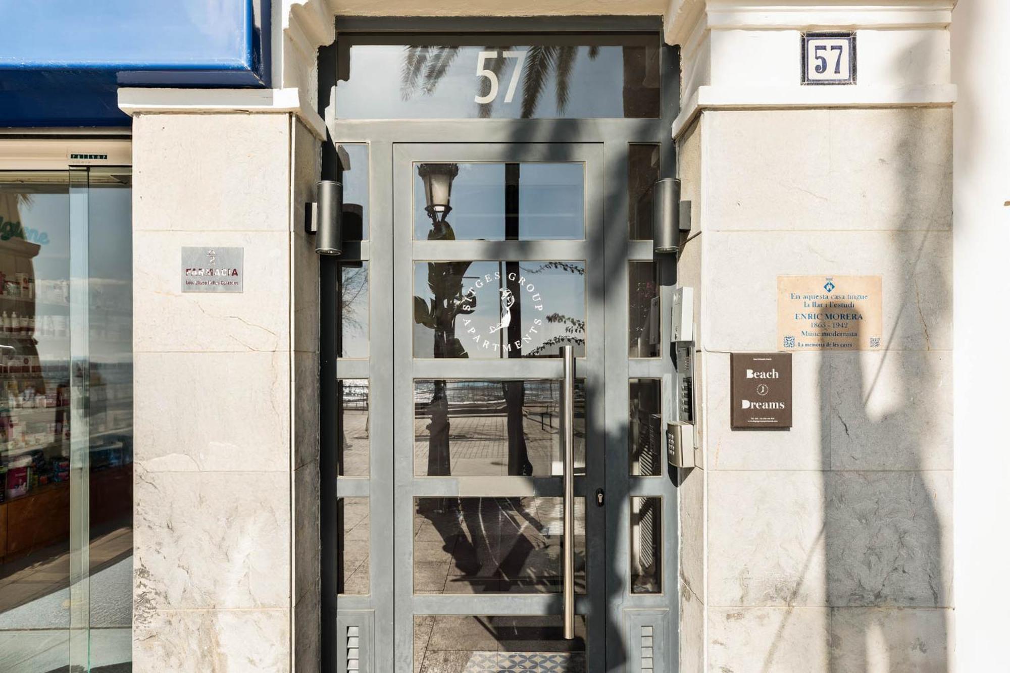 Sitges Group Beach Dreams Exterior photo