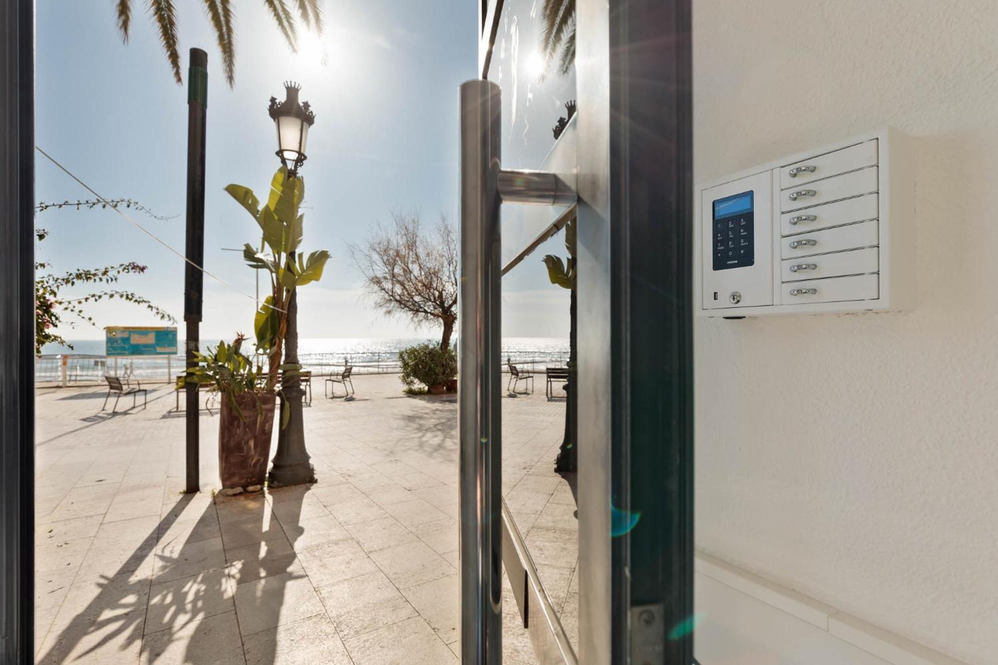 Sitges Group Beach Dreams Exterior photo